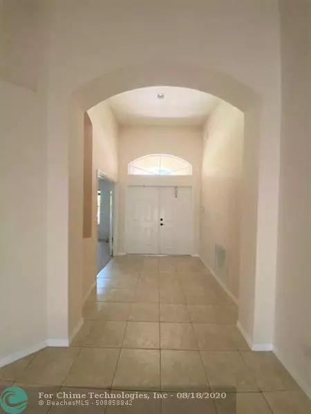 Royal Palm Beach, FL 33411,118 Chestnut Cir