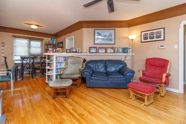 Saanich, BC V8Z 3S3,3235 Harriet Rd