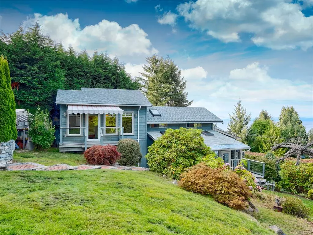 Qualicum Beach, BC V9K 1J7,362 Crescent Rd W