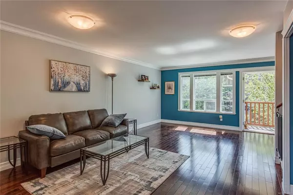Langford, BC V9B 3E5,827 Arncote Ave #102