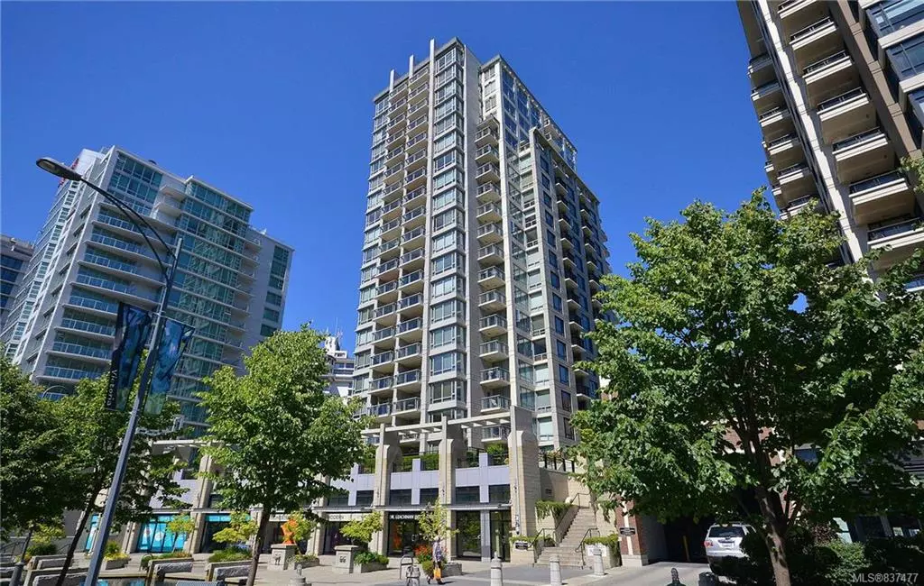 Victoria, BC V8W 4A4,751 Fairfield Rd #310