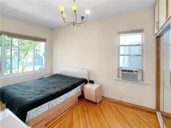 Brooklyn, NY 11209,3738 Cypress AVE