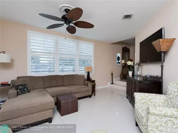 Lauderdale By The Sea, FL 33062,1900 Oceanwalk Ln  #130