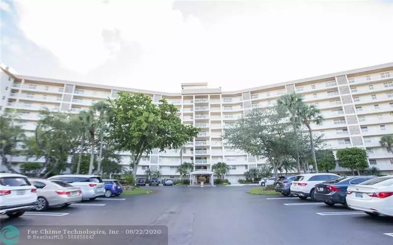 Pompano Beach, FL 33069,3507 Oaks Way  #1002