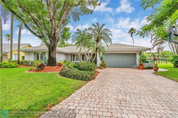 11057 NW 18th Ct, Coral Springs, FL 33071
