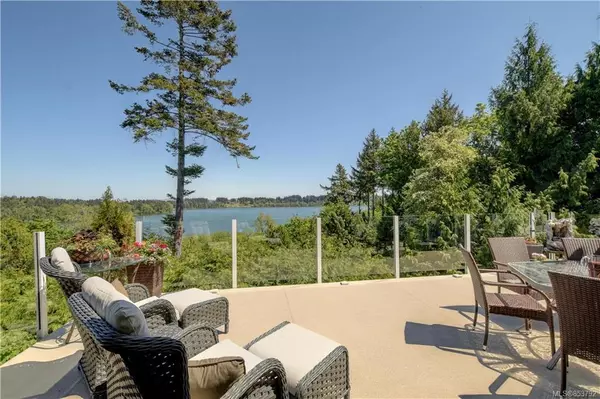 Saanich, BC V9E 2A8,5537 Forest Hill Rd