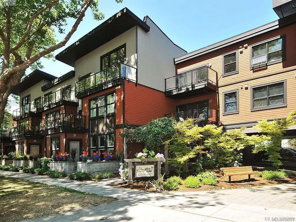 Victoria, BC V8Z 1A4,630 Speed Ave #208