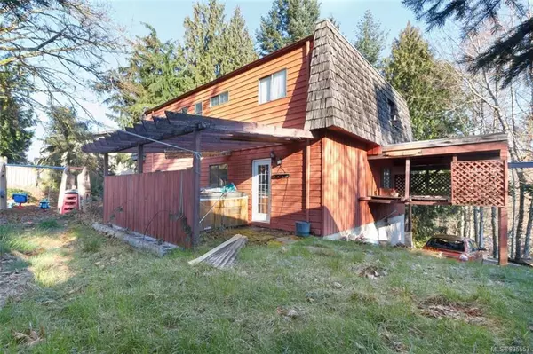 Colwood, BC V9C 3H8,813 Cecil Blogg Dr