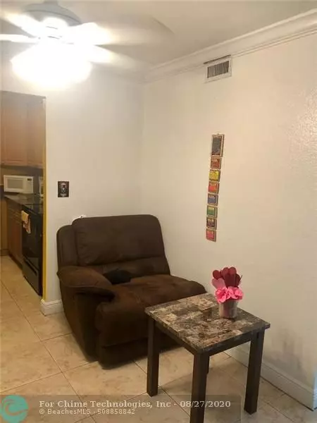 Hialeah, FL 33012,1805 W 56th St  #412