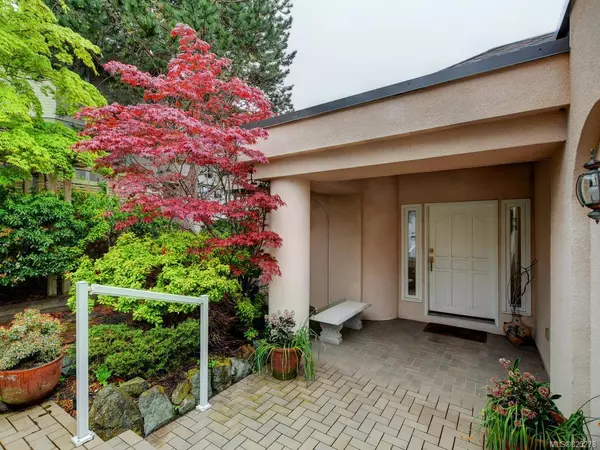 Victoria, BC V8S 4J5,1969 Fairfield Pl