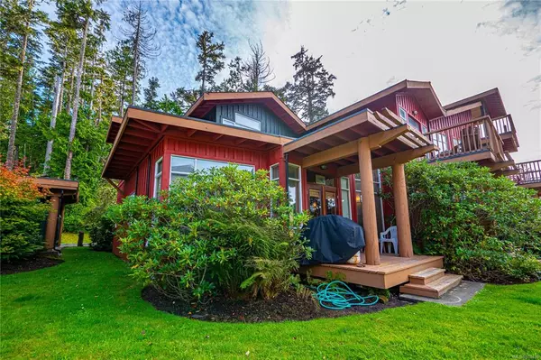 Tofino, BC V0R 3A0,860 Craig Rd #23