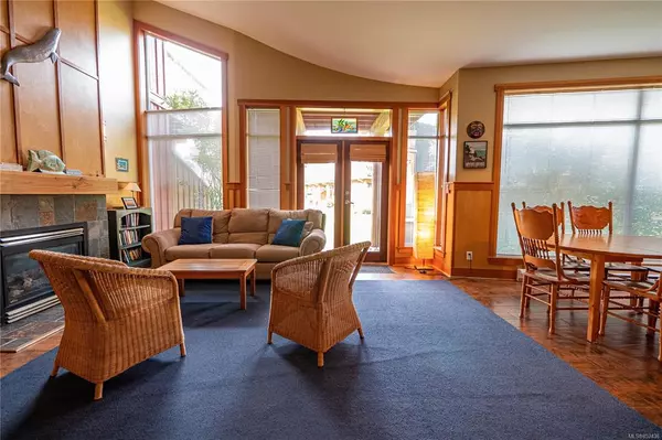 Tofino, BC V0R 3A0,860 Craig Rd #23