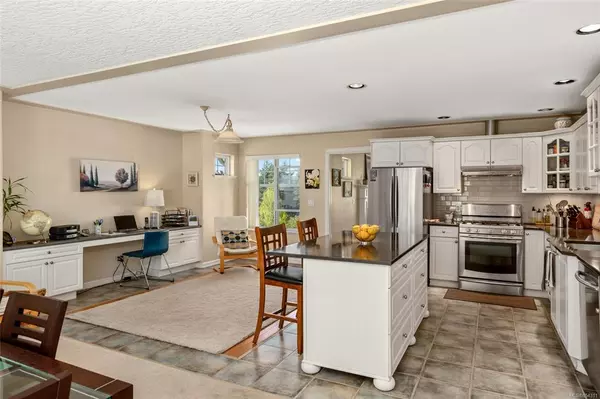 Langford, BC V9B 6A6,2691 Silverstone Way