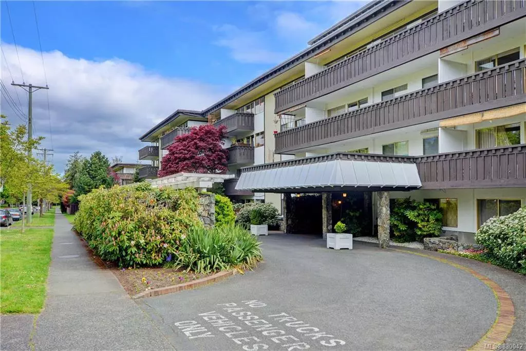 Victoria, BC V8V 2Y5,964 Heywood Ave #220