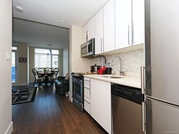 Victoria, BC V8V 0B3,1090 Johnson St #806