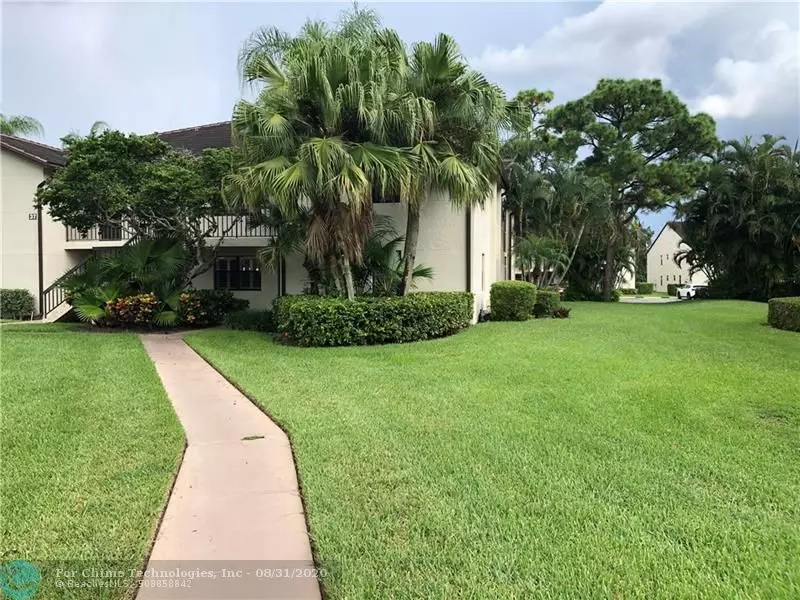 7594 Tahiti Ln  #104, Lake Worth, FL 33467