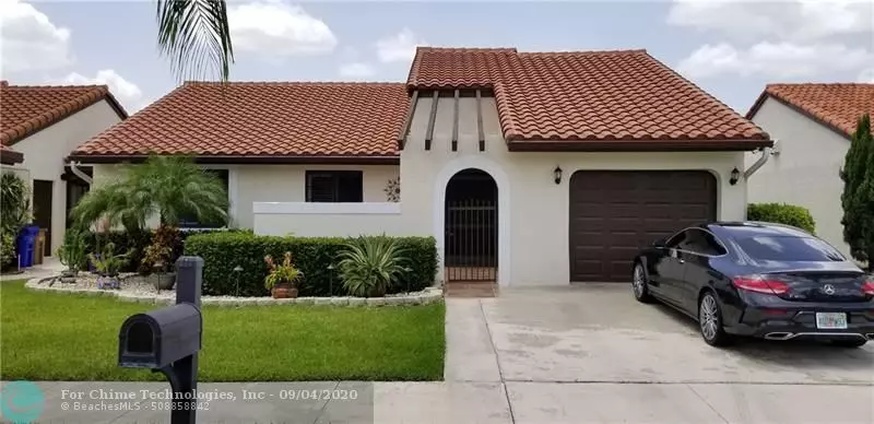 39 Columbia Ct, Deerfield Beach, FL 33442