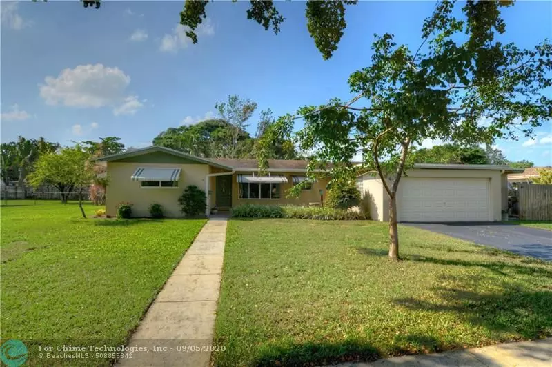 841 Petunia Dr, Plantation, FL 33317