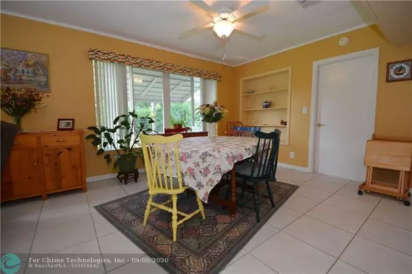 Plantation, FL 33317,841 Petunia Dr