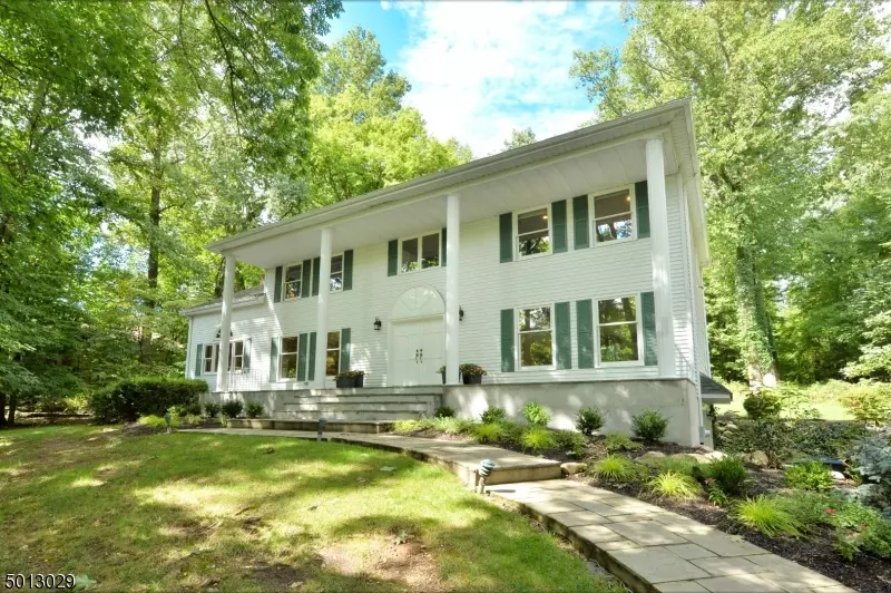 37 MILLSTREAM RD, Upper Saddle River Boro, NJ 07458