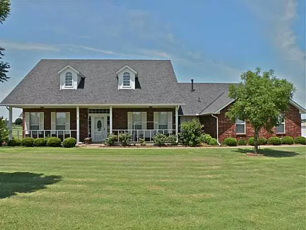 2819 Turkey Creek Lane, Piedmont, OK 73078