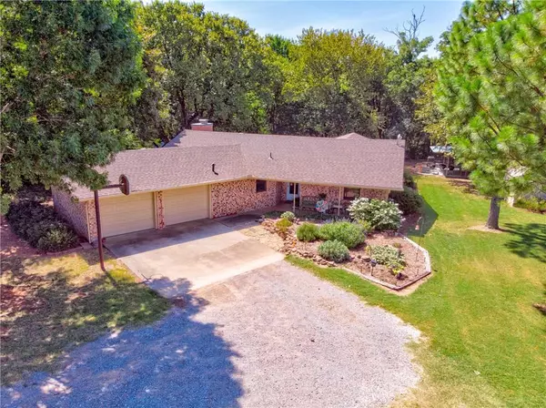 269488 E 1820 Road, Walters, OK 73572