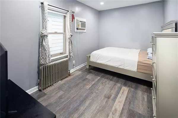 Brooklyn, NY 11236,1332 East 98 ST