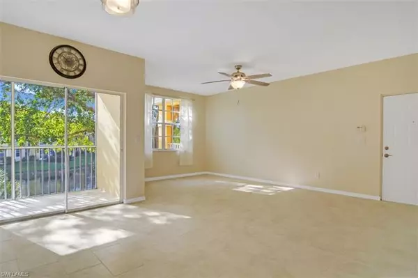 Naples, FL 34109,4690 Saint Croix LN #427