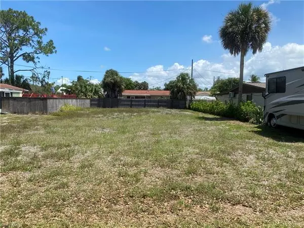 11313 Ridge RD, Bonita Springs, FL 34135