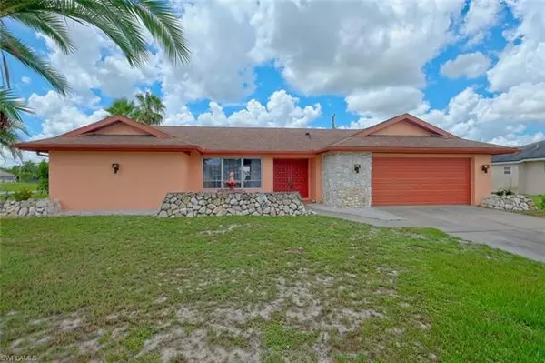 320 Inman ST, Lehigh Acres, FL 33936