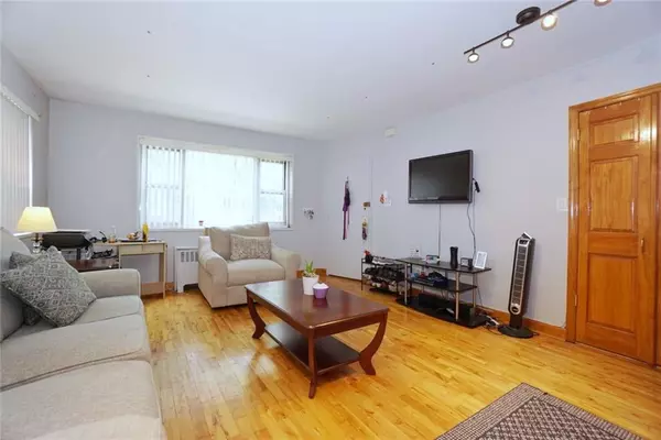 Brooklyn, NY 11228,383 Bay 8 ST #1B
