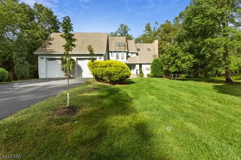 49 BROOKSIDE RD, Millstone Twp., NJ 08510