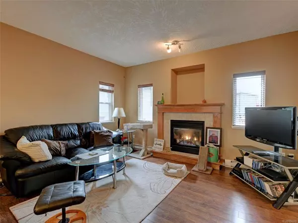 Langford, BC V9C 0B4,939 Kinglet Pl