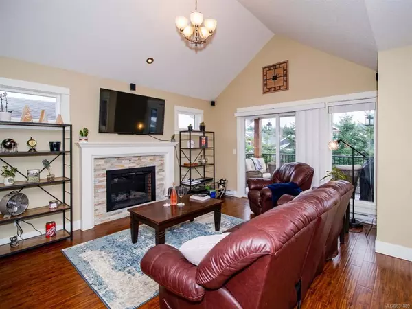 Nanaimo, BC V9V 0A5,6189 Nitinat Way #2