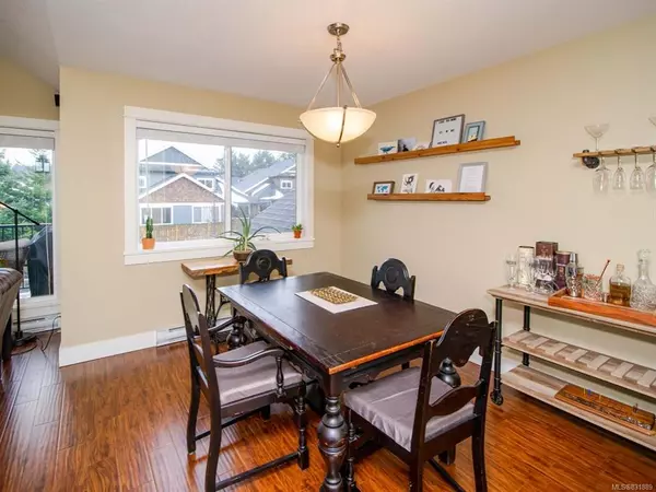 Nanaimo, BC V9V 0A5,6189 Nitinat Way #2