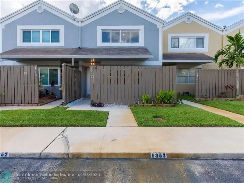 1352 NW 122nd Ter, Pembroke Pines, FL 33026