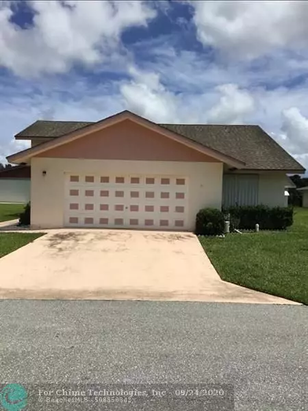 West Palm Beach, FL 33417,3838 Rowena Cir