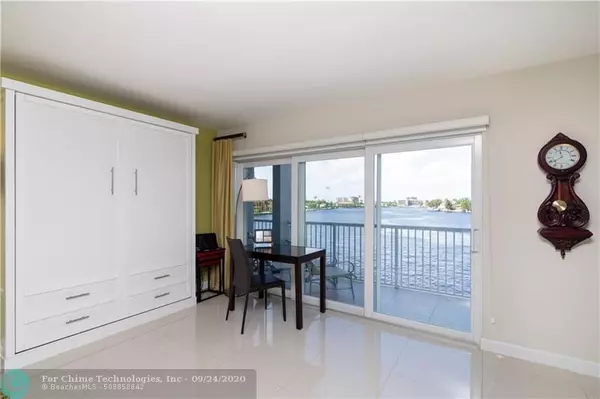 Pompano Beach, FL 33062,1201 S Riverside Dr  #307