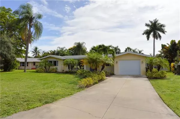 Fort Myers, FL 33919,6231 Saint Andrews CIR N