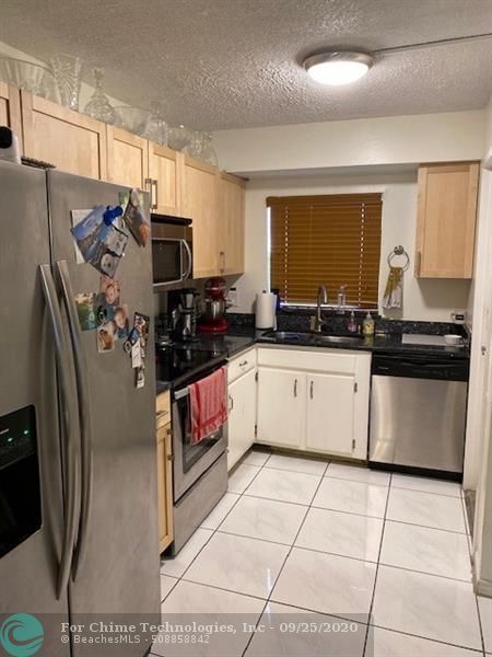 Fort Lauderdale, FL 33311,333 NW 17th Ct  #107B