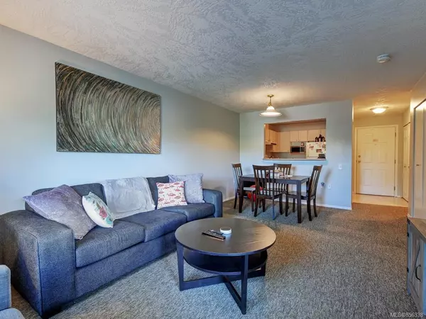 Victoria, BC V8T 4G1,2880 Quadra St #204
