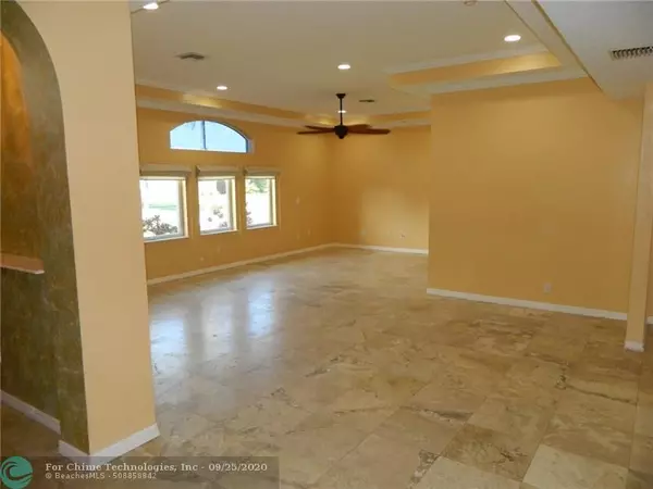 Boca Raton, FL 33434,9734 Carousel Cir