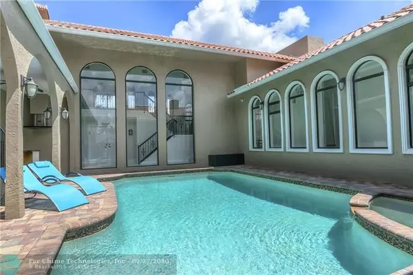 Plantation, FL 33324,10180 SW 1st Ct