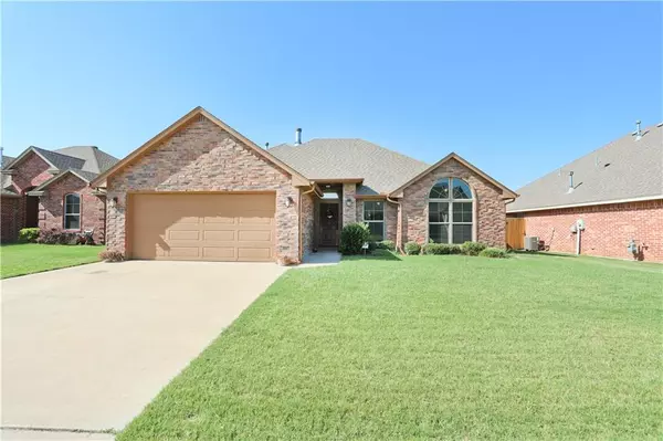 2558 Kadlan Drive, El Reno, OK 73036