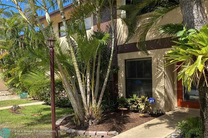 Oakland Park, FL 33309,3016 S Oakland Forest Dr  #2906