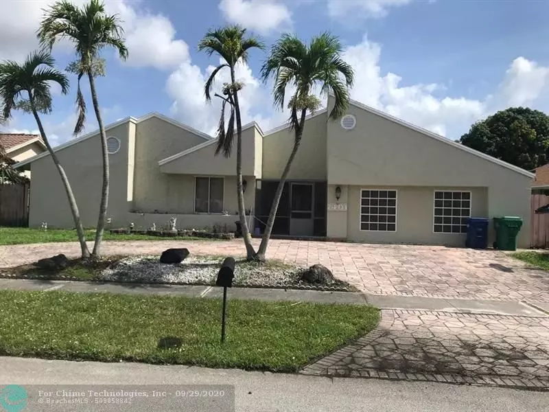 7401 NW 49th Pl, Lauderhill, FL 33319