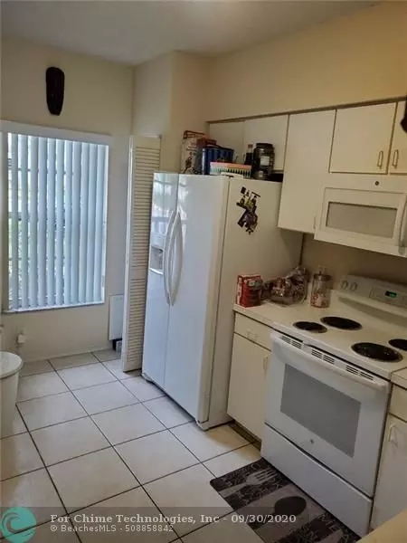 Plantation, FL 33324,109 SW 96  #109