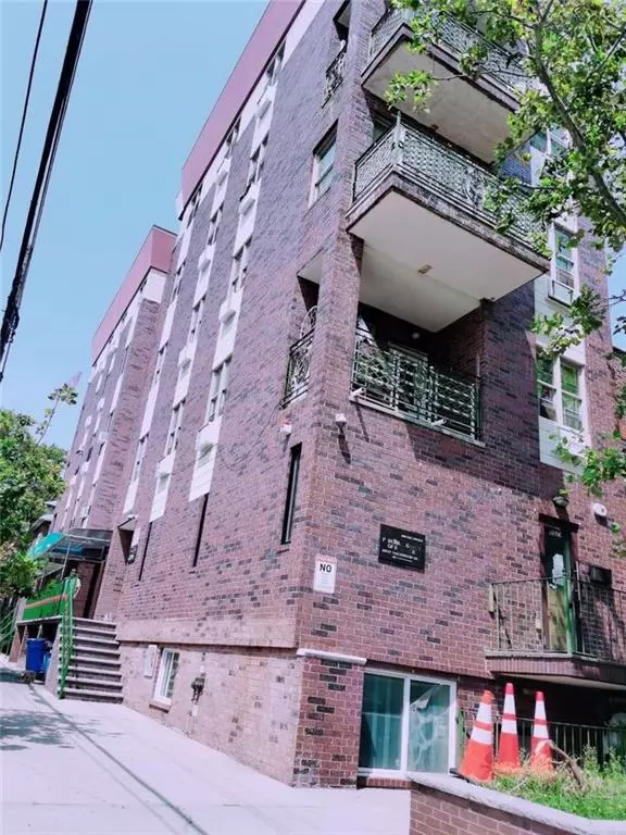 981 51 ST #3B, Brooklyn, NY 11219