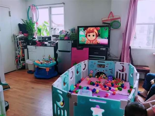 Brooklyn, NY 11219,981 51 ST #3B