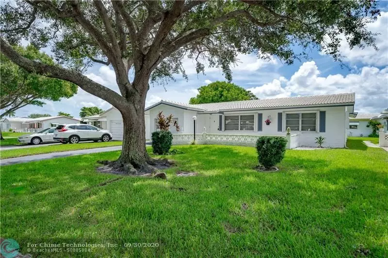 8562 N Campanelli Blvd, Plantation, FL 33322